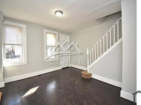 2514 Barclay St, Baltimore, MD 21218
