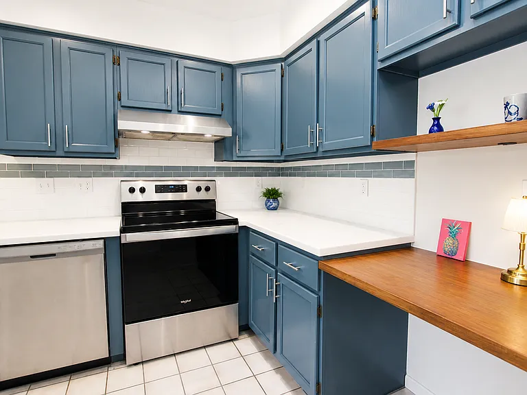 40 Huntington Ct #40 — Photo 4