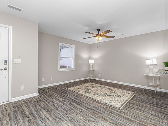 5th image of 403 71st Ave N Condo 12