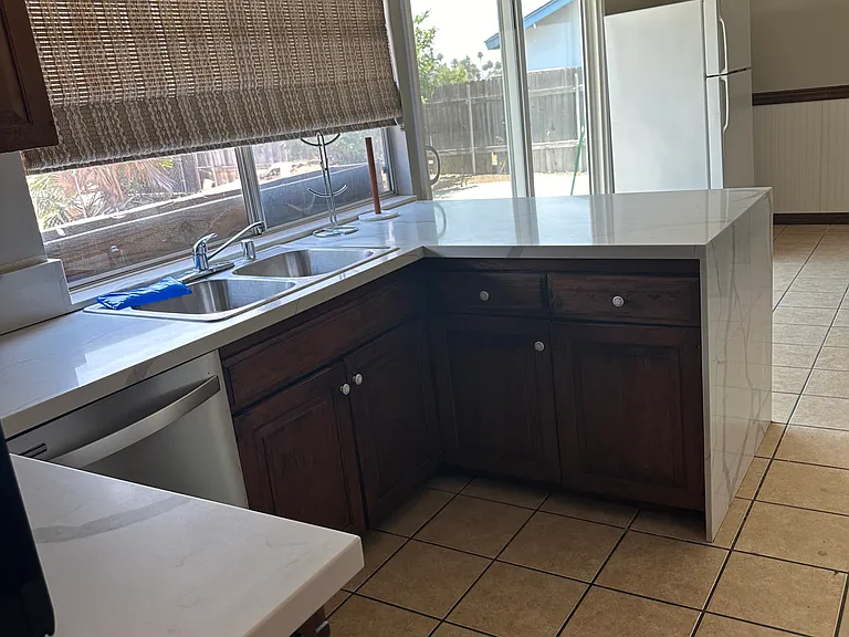 370 W Campus View Dr — Photo 19