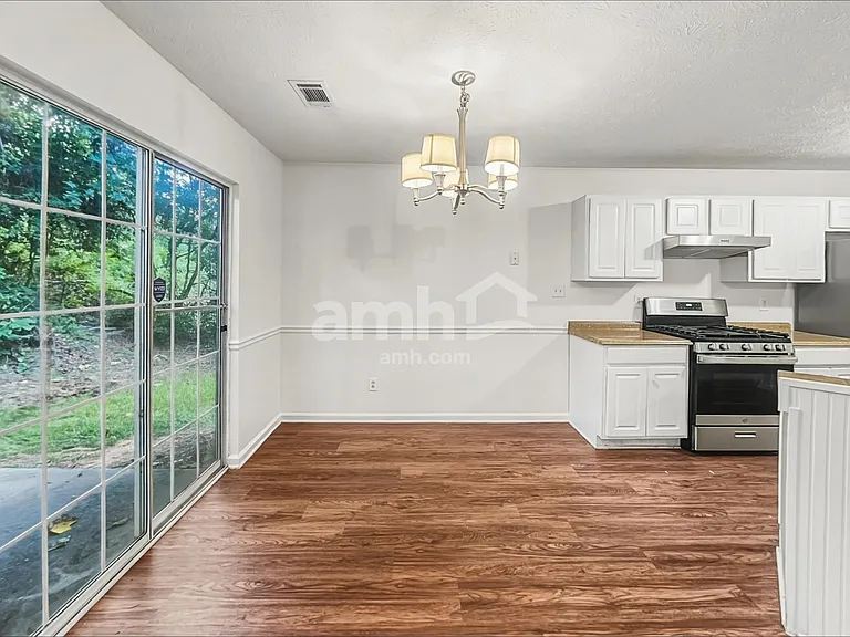 6465 Chestnut Bend Dr — Photo 5