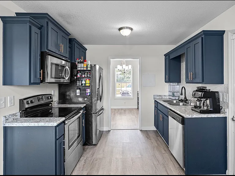 949 Hugh Hunter Rd #OAK — Photo 3