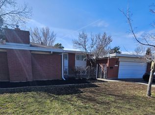 1584 E Meadowmoor Rd, Holladay, UT 84117