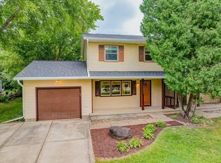 2668 Norwich St, Fitchburg, WI 53711