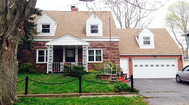 44 Howard Ave photo 1