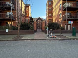 1500 SW Park Ave APT 225, Portland, OR 97201