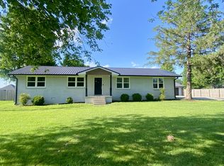 136 Hillcrest St, Mc Ewen, TN 37101