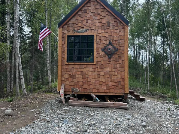 17172 E Trapper George Cir, Talkeetna, AK 99676