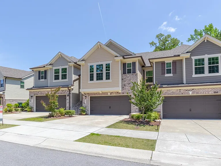 427 Alamosa Pl — Photo 3