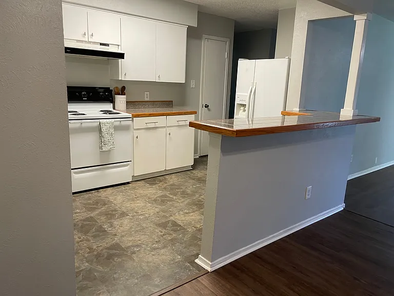 4326 Segura Ct N #MAIN — Photo 5