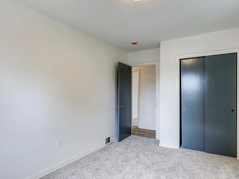 74 Parklea Dr — Photo 14