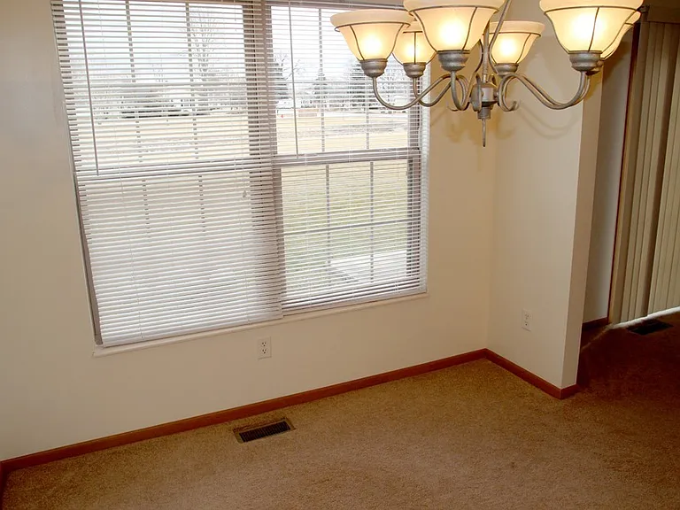 101 Brookside Dr — Photo 3