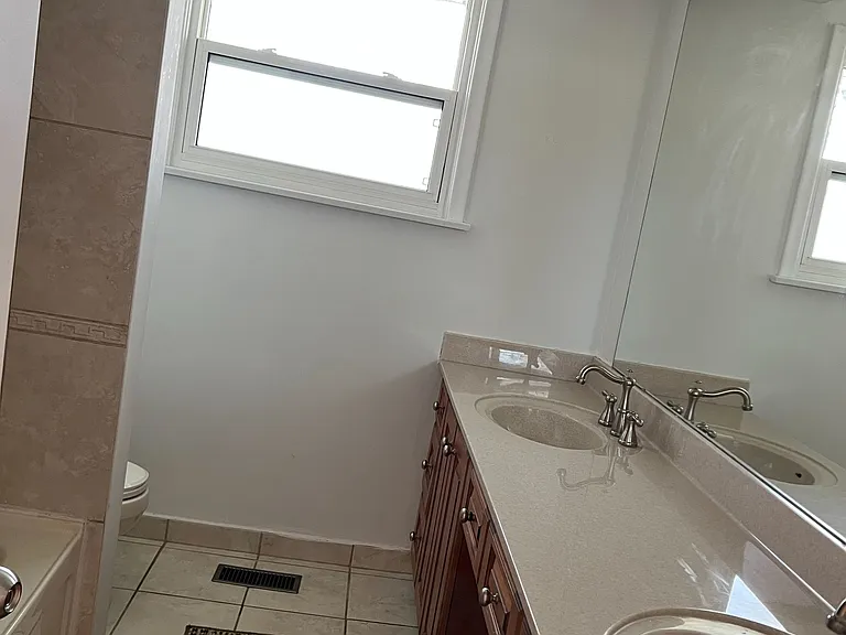 25 Tollerton Ave — Photo 6