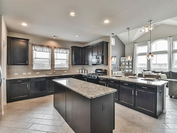 4th image of 16003 Jaime Knoll Ln