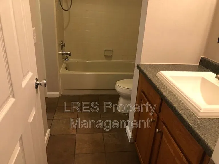 1406 Northlake Dr #1406 — Photo 19
