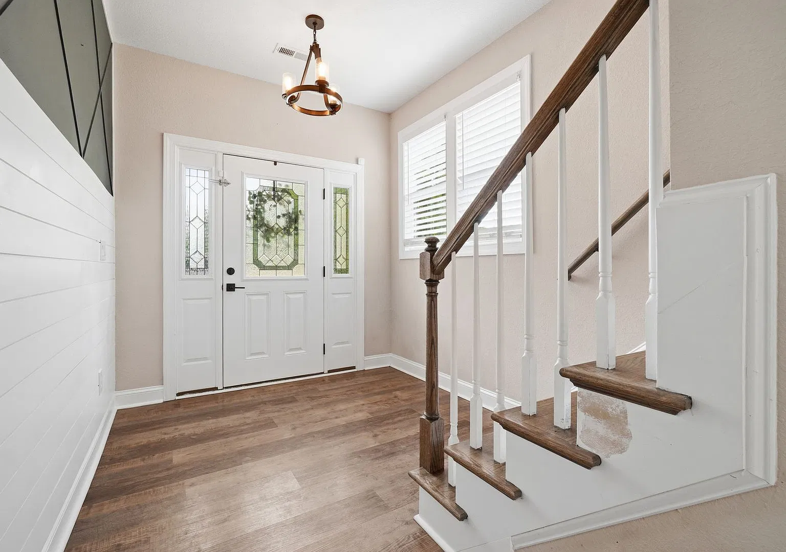 Newer Home On 3 Acres! Landscaping, Electric, Water, & Sewer Included In Price! Pet Friendly - At... — Photo 4