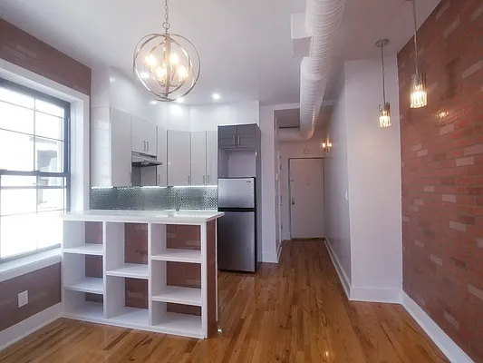 Rented by Corcoran | media 28