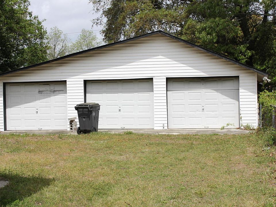 2nd image of 1908 Morningside Dr