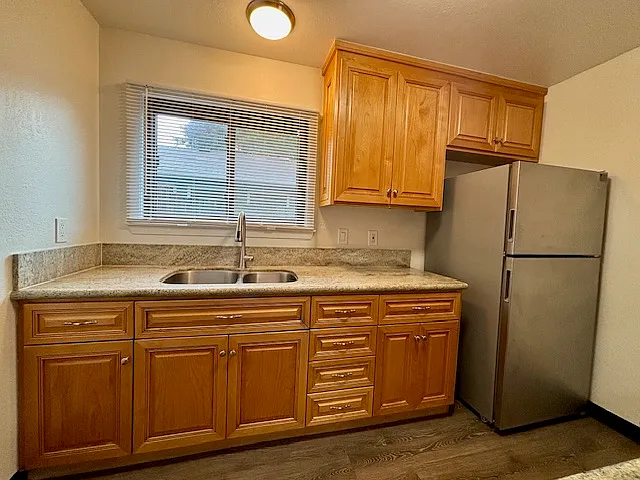 Dela Vina Apartments — Photo 17