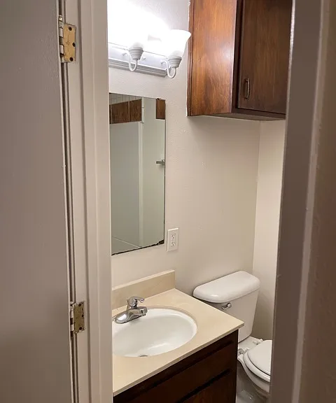 582 E Foothill Blvd #12 — Photo 6