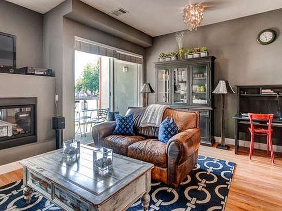 Family Room, porch 2