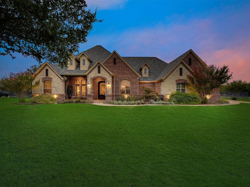 1st image of 333 Silver Canyon Dr