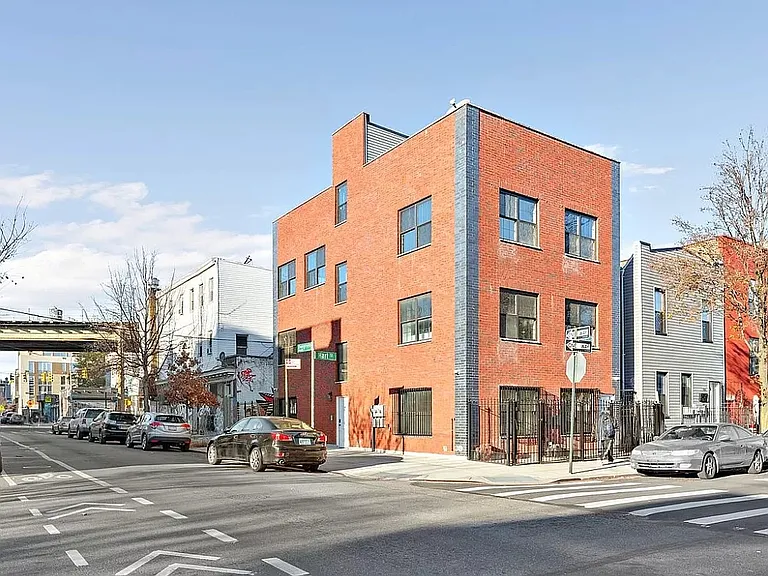 579 Hart St #GARDEN — Photo 11