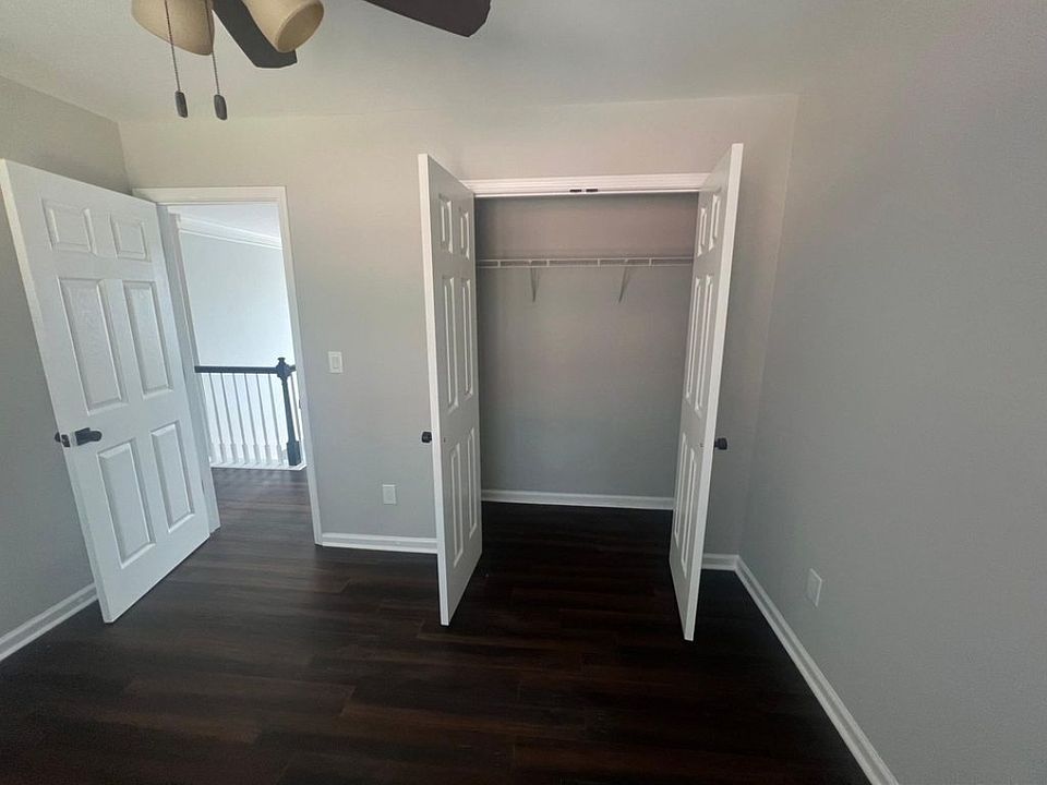 1st image of 1970 Embassy Walk Ln