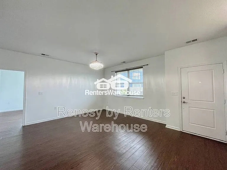 1713 Dresdon Ln — Photo 29