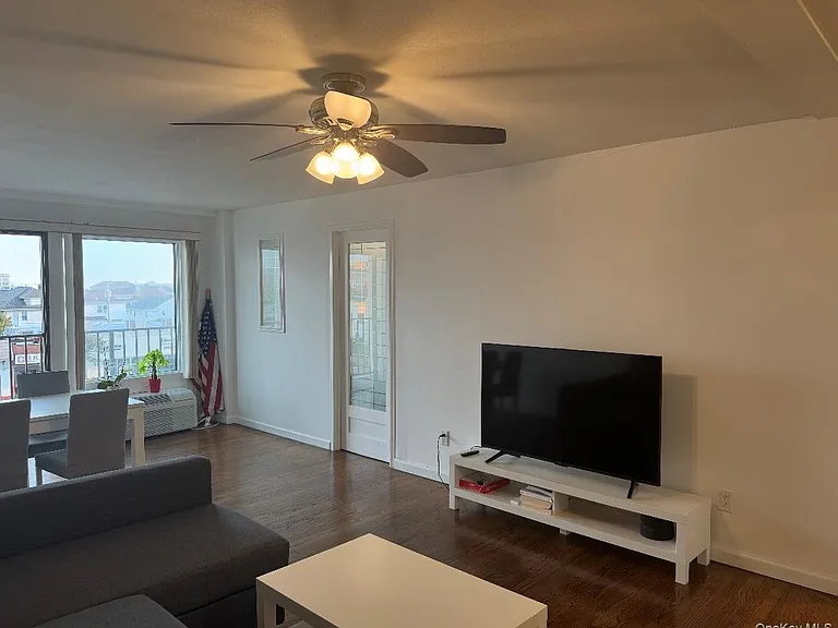 235 Park Ave #308 — Photo 4