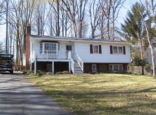 308 Ayito Rd SE, Vienna, VA 22180