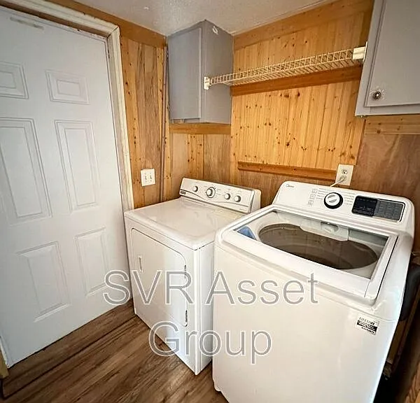 950 Sidney St #12 — Photo 11