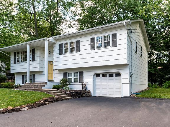 3rd image of 414 Maple Avenue