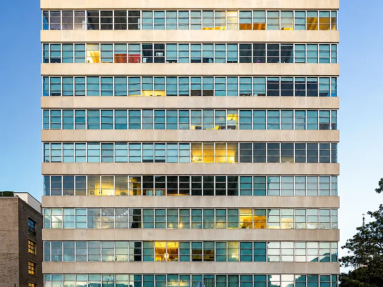 Drayton Tower — Photo 30