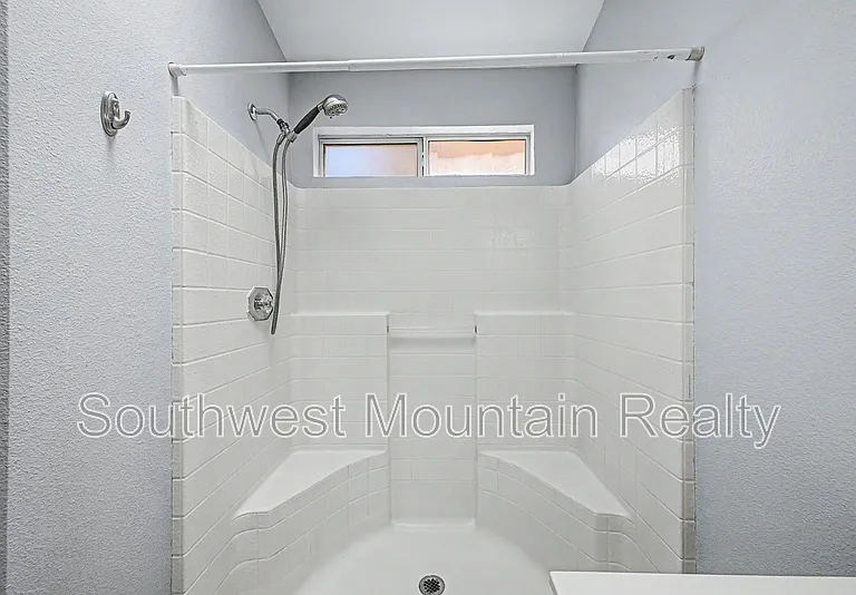 649 S Banning — Photo 19