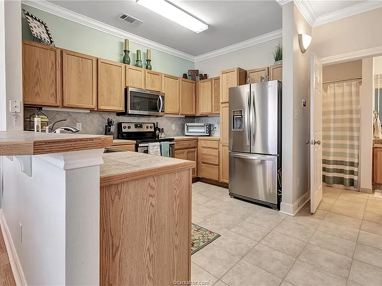 801 Luther St W #1401 — Photo 10