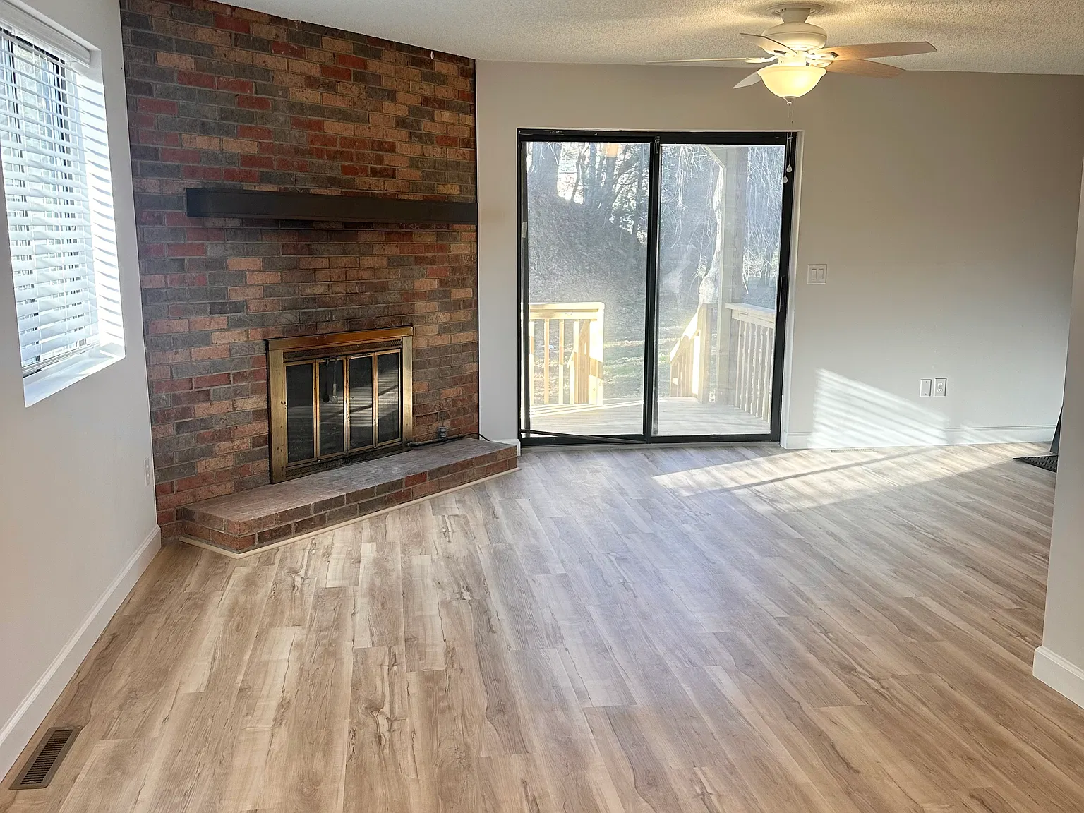 3 bed, $1,875 — Photo 3