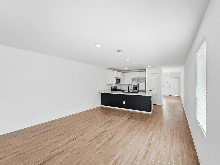 22238 Palladium Dr — Photo 10