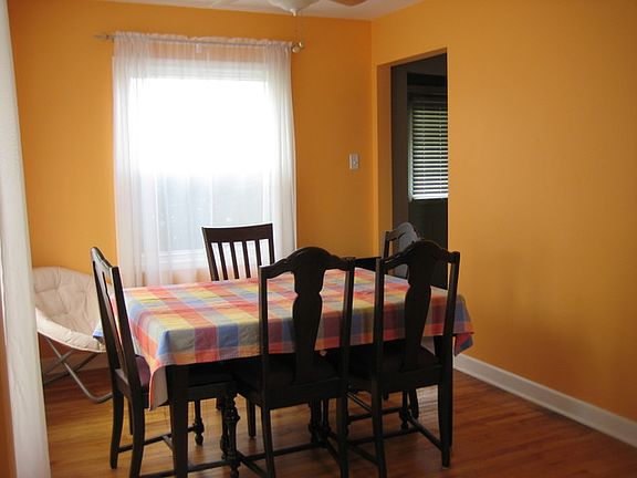 4th image of 105 Parkview Dr