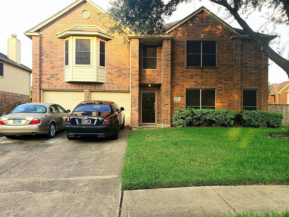1st image of 2227 Mountshire Dr