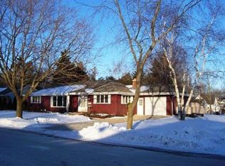 808 Mill St, Algoma, WI 54201