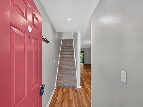 4th image of 1530 Fort Johnson Rd #1L