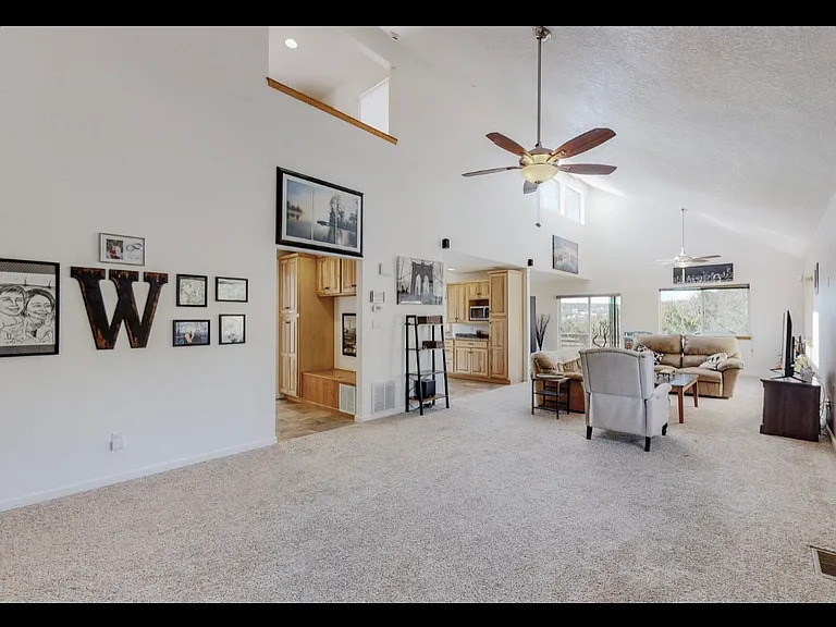 15 Rocky Ranch Rd — Photo 5