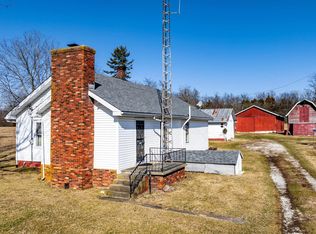 2017 S Meridian Rd, Mitchell, IN 47446