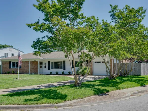 3860 Forest Glen Rd, Virginia Beach, VA 23452