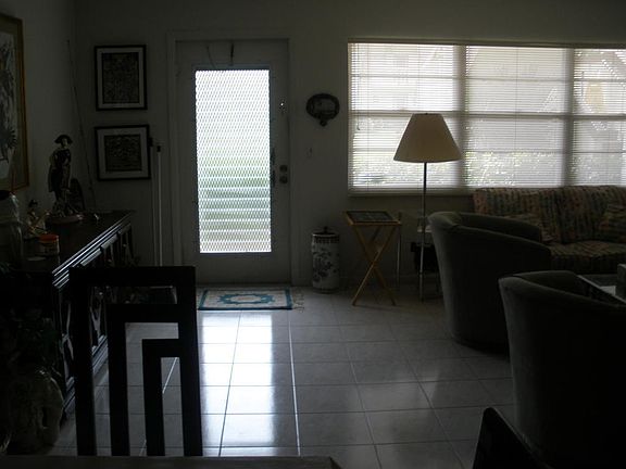 3rd image of 296 Preston H