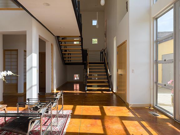 5th image of 48 Longhorn Ridge Road