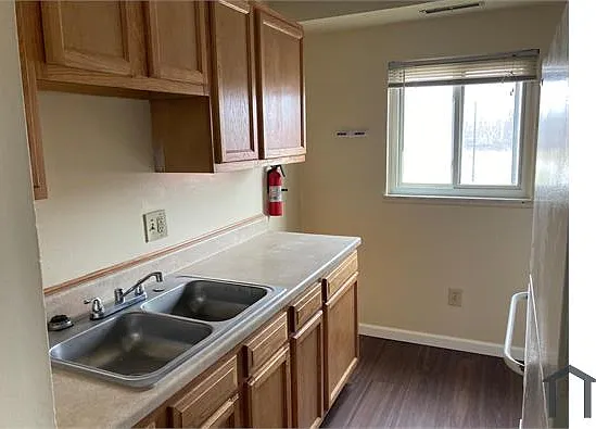 421 Southern Blvd NW — Photo 2