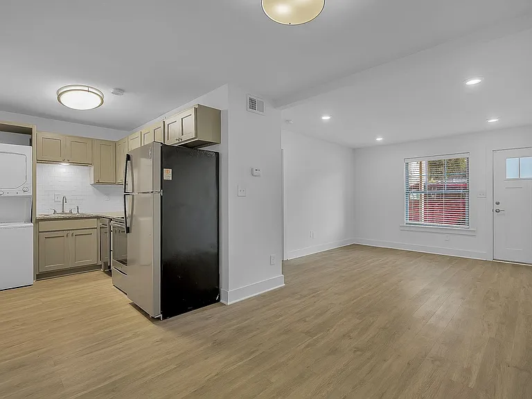 Greenview Apartments - Forest Park — Photo 16
