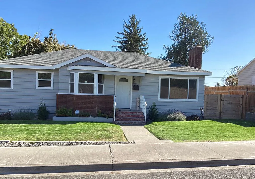 125 Thill Ave photo 1